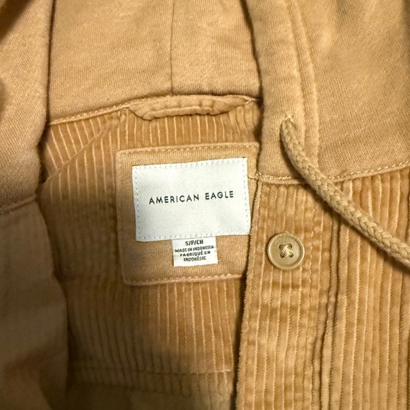 AE Hooded Cropped
Corduroy Button-Up Shirt - Picture 2 of 4